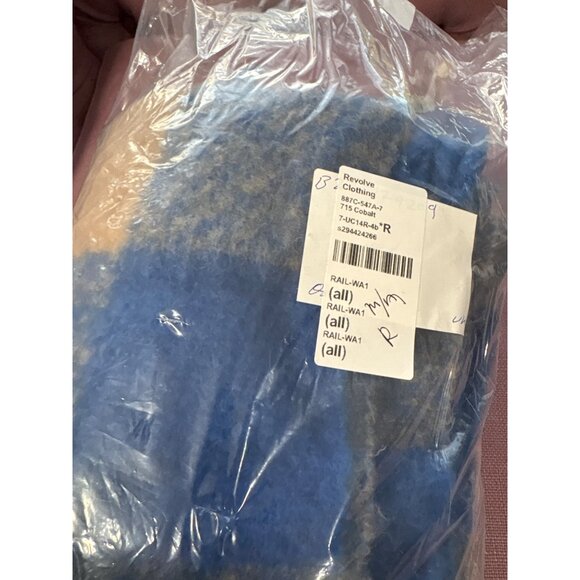 Rails Oslo Scarf in Cobalt Camel New Womens Wrap Shawl - Picture 7 of 11